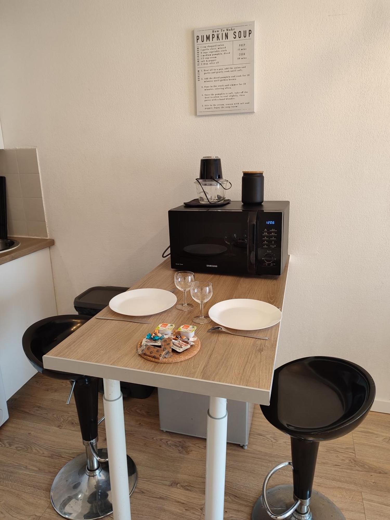 Appartement Climatise Tout Equipe A 6Min De La Gare St Charles Marseille Ngoại thất bức ảnh